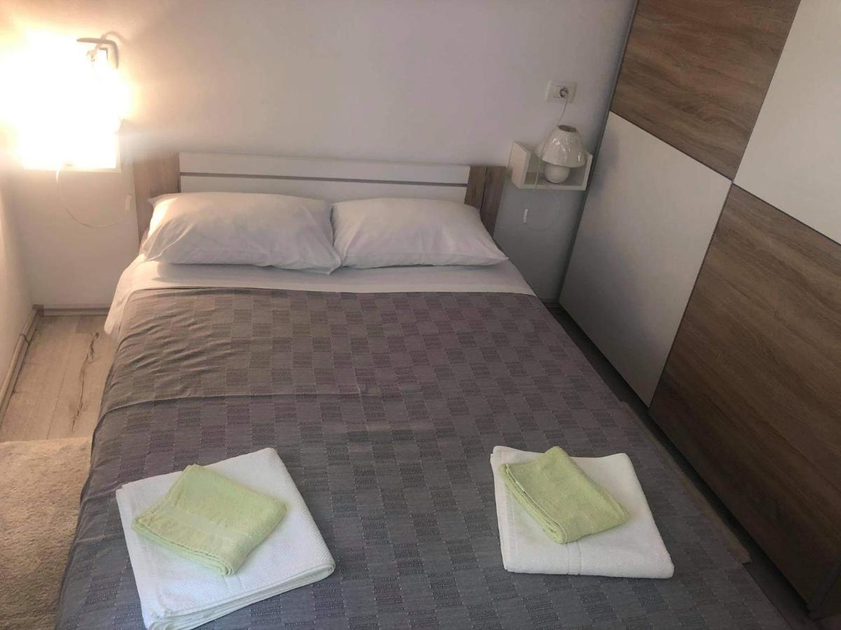 Apartmani Dokic Bale Exterior foto