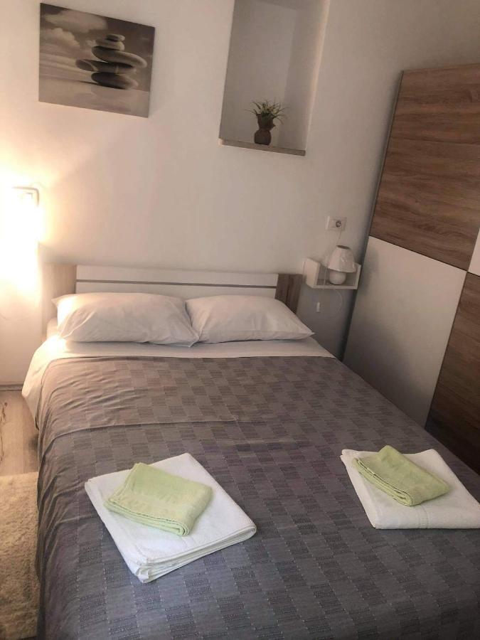 Apartmani Dokic Bale Exterior foto
