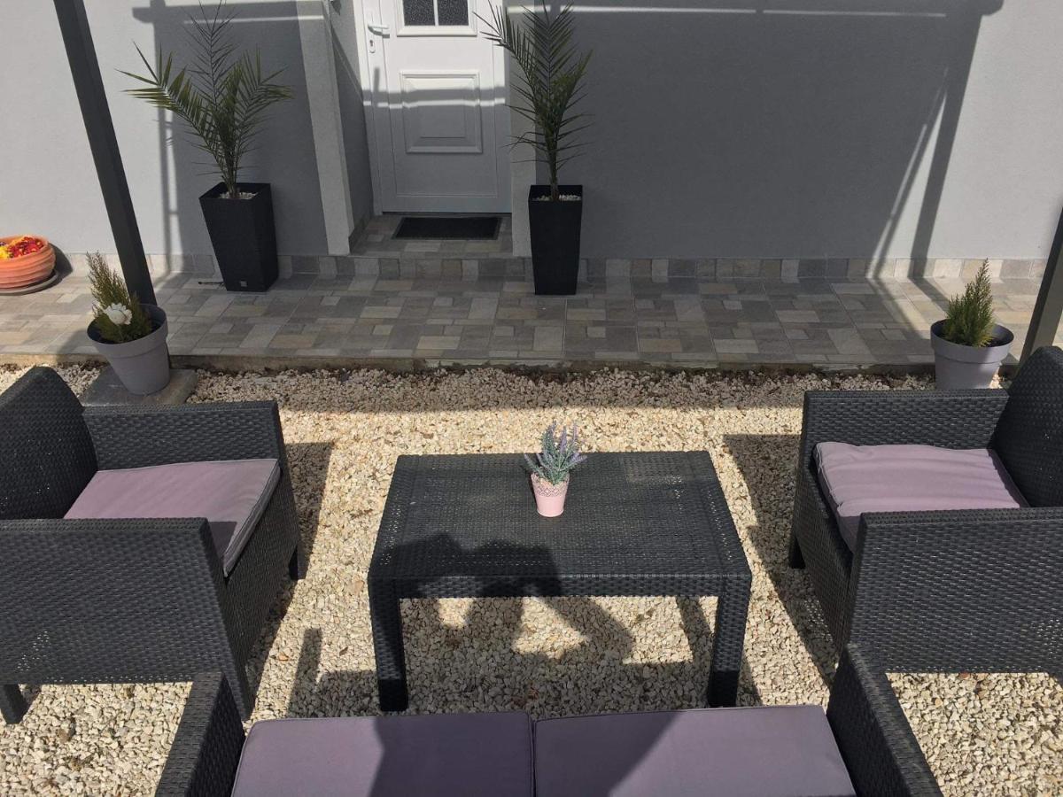 Apartmani Dokic Bale Exterior foto