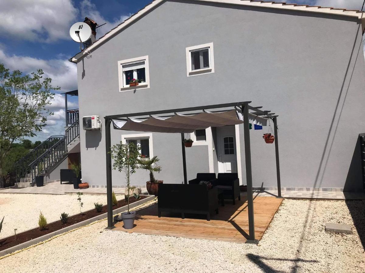 Apartmani Dokic Bale Exterior foto