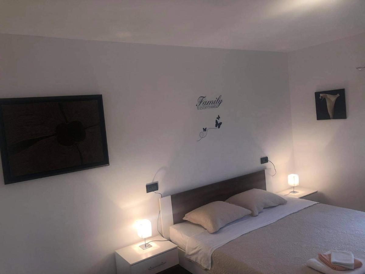 Apartmani Dokic Bale Exterior foto