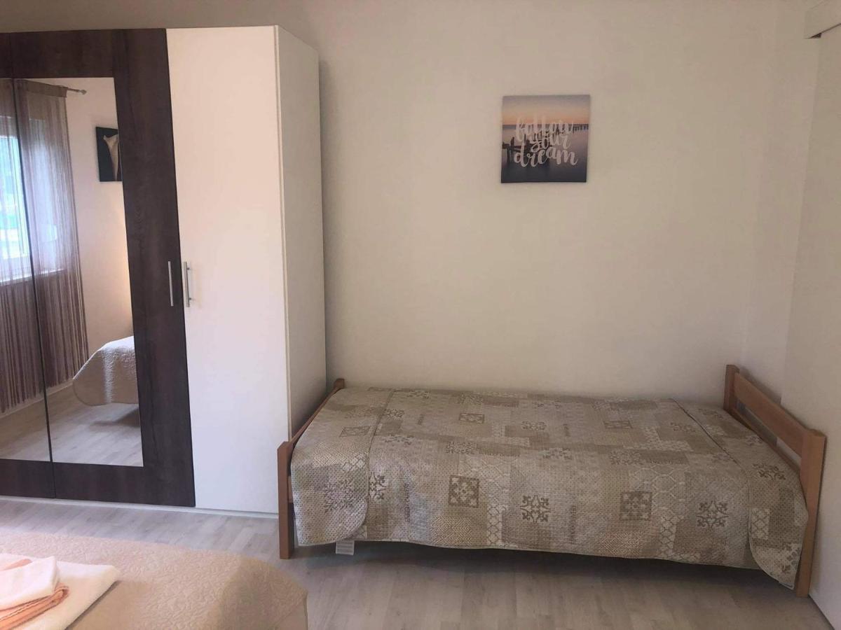 Apartmani Dokic Bale Exterior foto