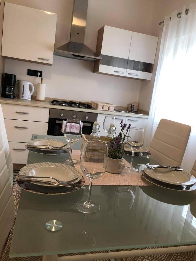Apartmani Dokic Bale Exterior foto
