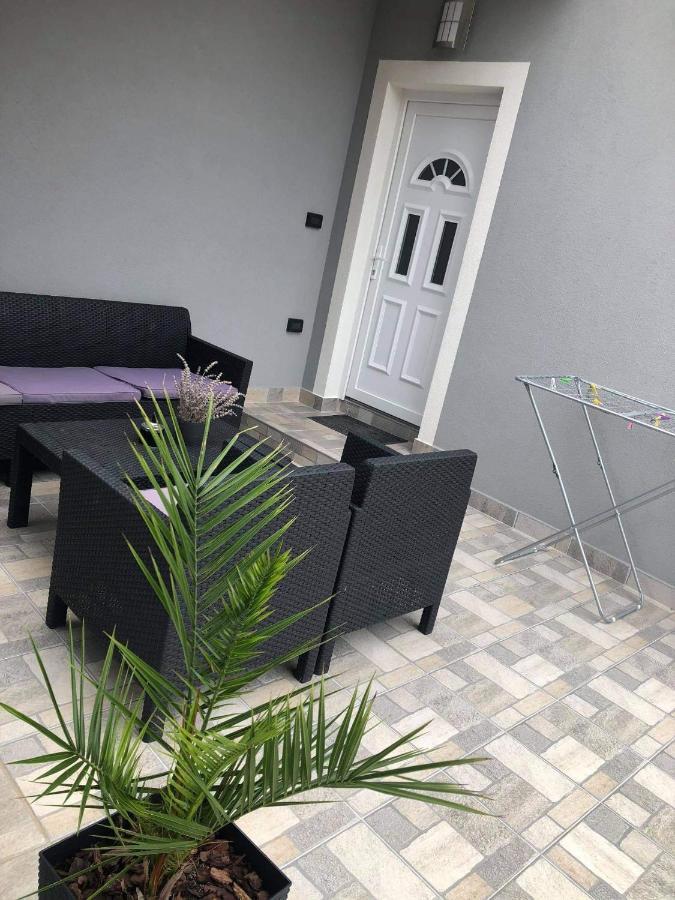Apartmani Dokic Bale Exterior foto